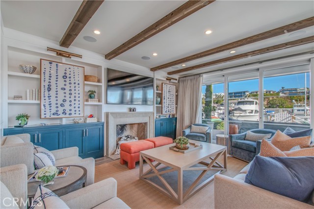 Detail Gallery Image 15 of 55 For 317 E Bay Front, Newport Beach,  CA 92662 - 3 Beds | 3/1 Baths