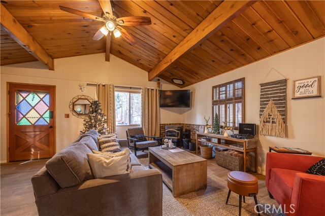 Detail Gallery Image 5 of 21 For 714 Elysian Bld, Big Bear City,  CA 92314 - 1 Beds | 1 Baths