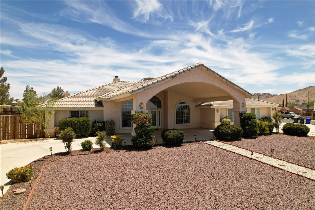 Image 3 for 19104 Kaibab Rd, Apple Valley, CA 92307