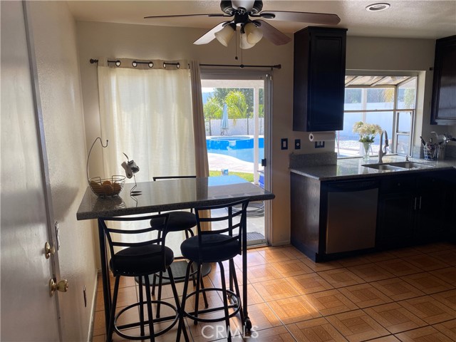 Detail Gallery Image 17 of 58 For 10691 Hill Grass Dr, Moreno Valley,  CA 92557 - 3 Beds | 2/1 Baths