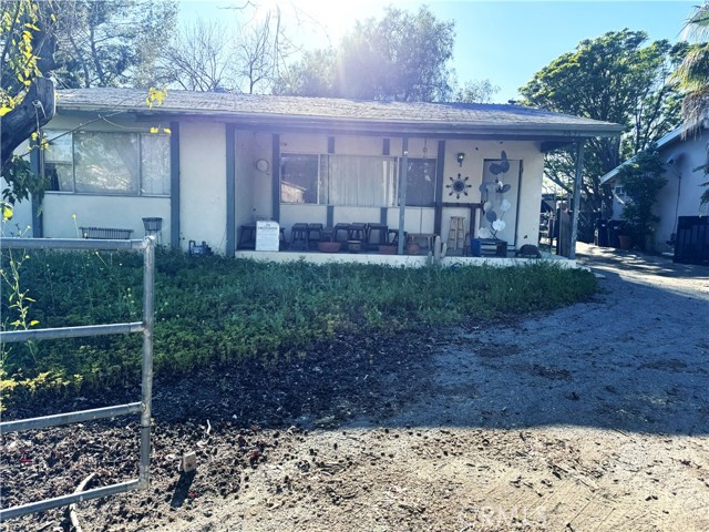 Detail Gallery Image 2 of 2 For 5631 Foothill Dr, Agoura Hills,  CA 91301 - 4 Beds | 4 Baths