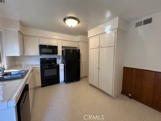 Detail Gallery Image 5 of 20 For 528 Shenandoah St, Thousand Oaks,  CA 91360 - 3 Beds | 2 Baths