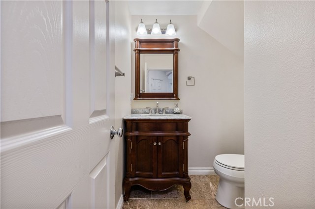 Detail Gallery Image 30 of 56 For 24112 Joshua, Valencia,  CA 91354 - 4 Beds | 3 Baths