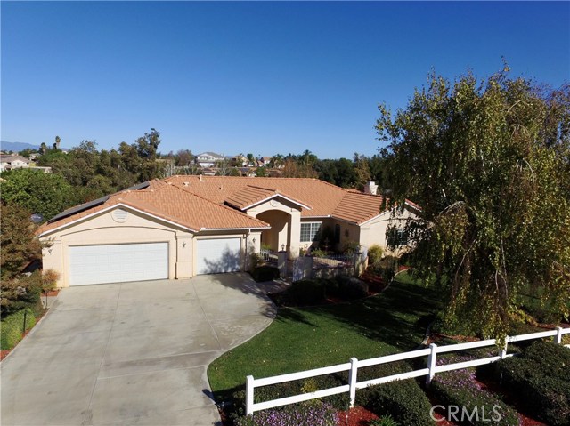 14140 Rock Pl, Riverside, CA 92503