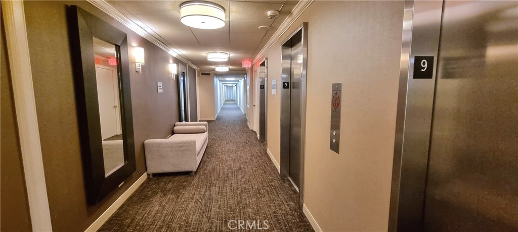 https://media.crmls.org/medias/20330e5f-aa01-4e90-baa8-368cfa3a4026.jpg?preset=X-Large