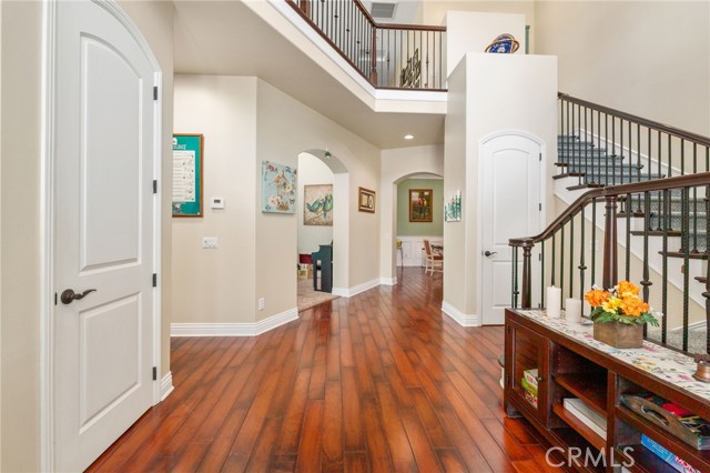 1033 Kimbark Avenue, San Bernardino CA: https://media.crmls.org/medias/20332679-b8e7-4308-b2bd-71c2eb7ab229.jpg