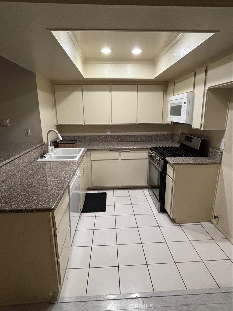 2511 Florida Street #4