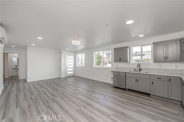 Detail Gallery Image 45 of 72 For 3653 Halldale Ave, Los Angeles,  CA 90018 - – Beds | – Baths