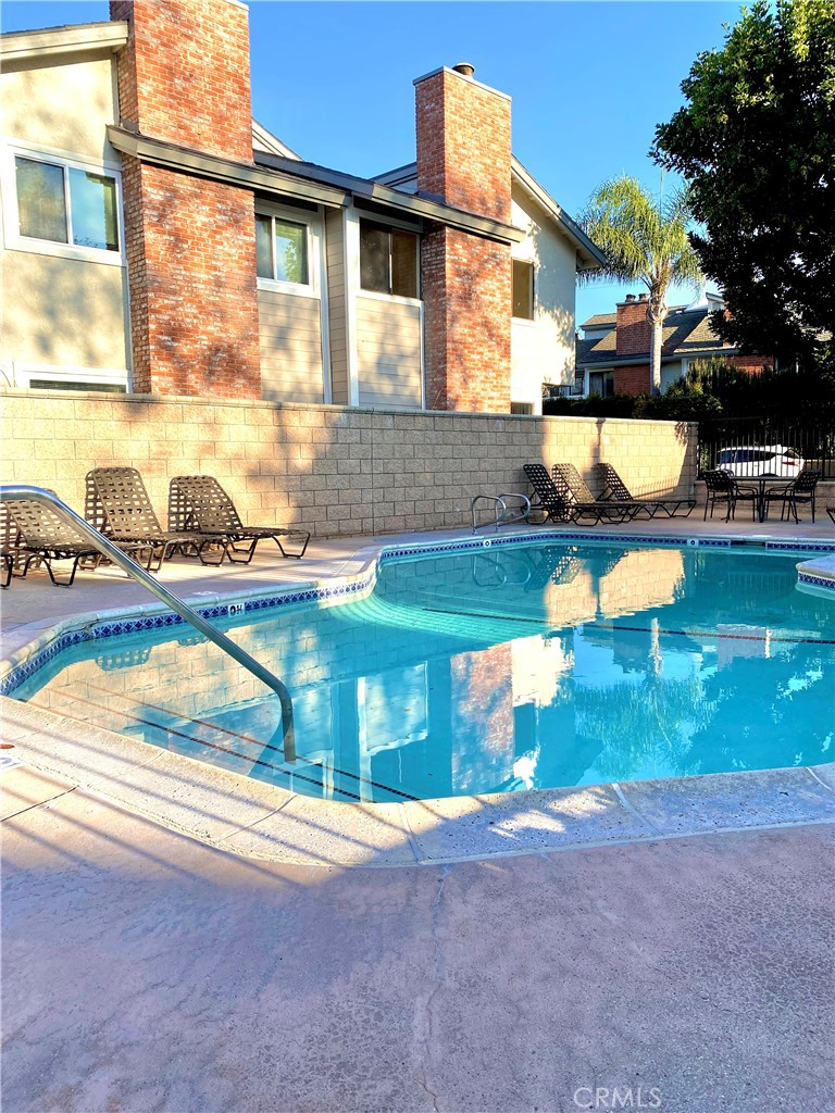 MLS #OC25227295 image #14