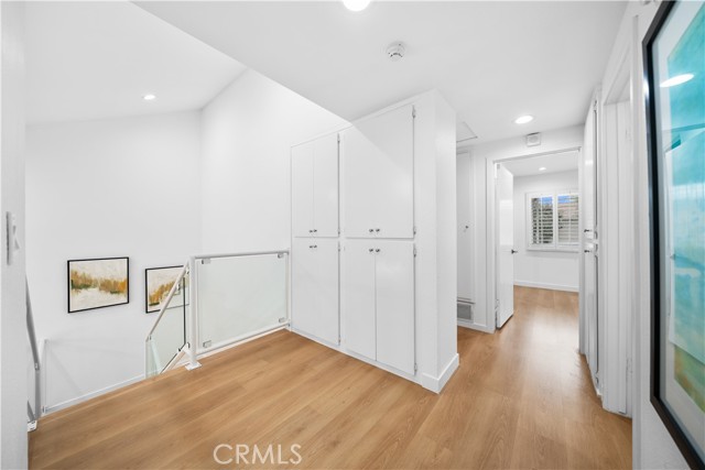 456 Vista Roma, Newport Beach CA: https://media.crmls.org/medias/20365155-2051-4296-8615-0669ef0512c3.jpg