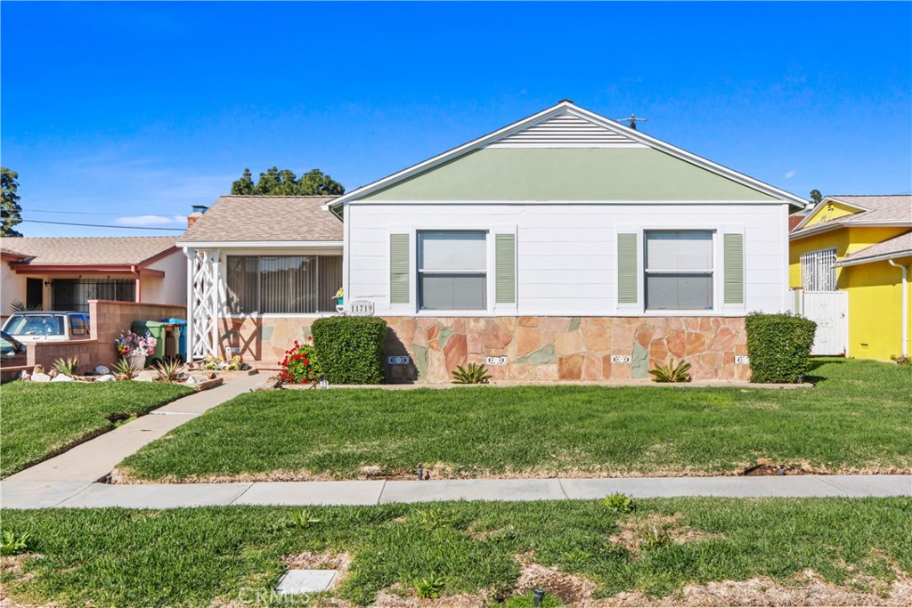 11719 Atkinson Avenue, Hawthorne, CA 90250