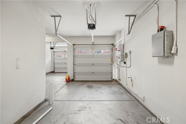 14681 Marist Lane, Chino CA: https://media.crmls.org/medias/20373fdc-6421-481e-9896-c5663b0cbcc3.jpg