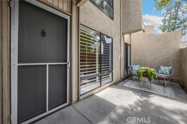 Detail Gallery Image 6 of 34 For 3020 Associated Rd #110,  Fullerton,  CA 92835 - 2 Beds | 2 Baths
