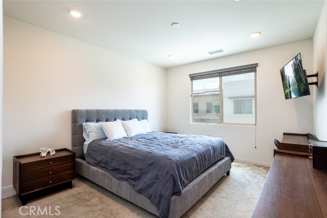 3580 E Peckham Paseo, Ontario CA: https://media.crmls.org/medias/2038add5-c186-4c5d-924c-ef7b08ae0456.jpg