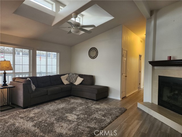 9850 Garfield Avenue, Huntington Beach CA: https://media.crmls.org/medias/203990eb-e6aa-490e-881a-07551e21cf37.jpg