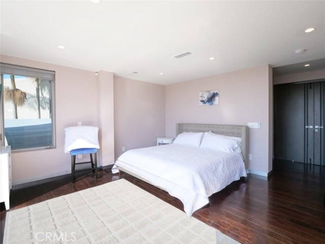 1356 Via Romero, Palos Verdes Estates CA: https://media.crmls.org/medias/203a8244-3385-4072-a02b-3df76e788e4e.jpg