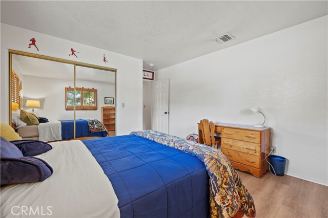 29034 Sheridan Road, Castaic CA: https://media.crmls.org/medias/203b1580-1f96-4fa0-9b4e-e98b082360fa.jpg
