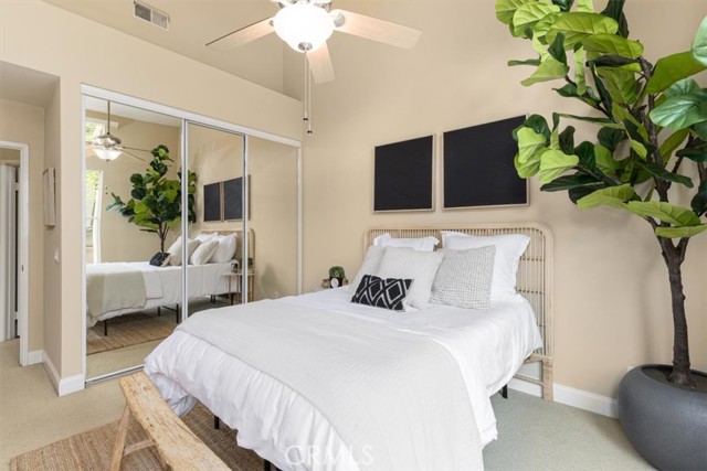 19431 Rue De Valore, Lake Forest CA: https://media.crmls.org/medias/203b2022-0e3a-4ae6-8dec-365f14f3025a.jpg