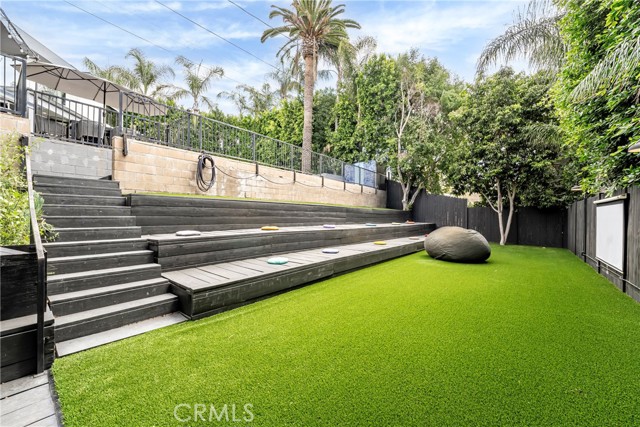 4706 Katherine Avenue, Sherman Oaks CA: https://media.crmls.org/medias/203b2271-4166-49af-a42e-f0a6760193aa.jpg
