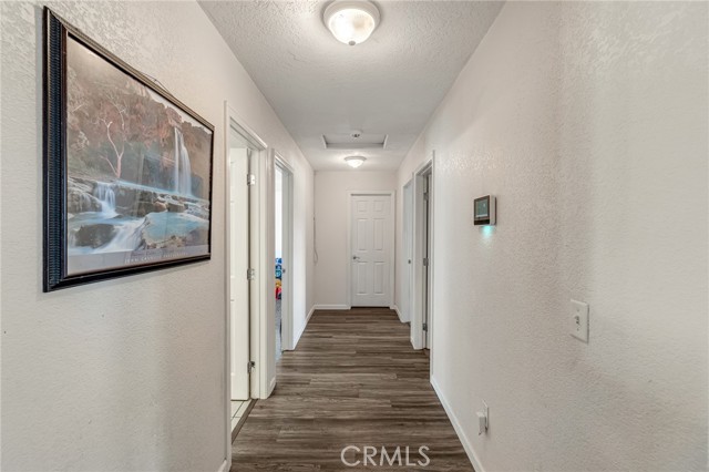 Detail Gallery Image 17 of 44 For 19084 Rocksprings Rd, Hesperia,  CA 92345 - 4 Beds | 2 Baths