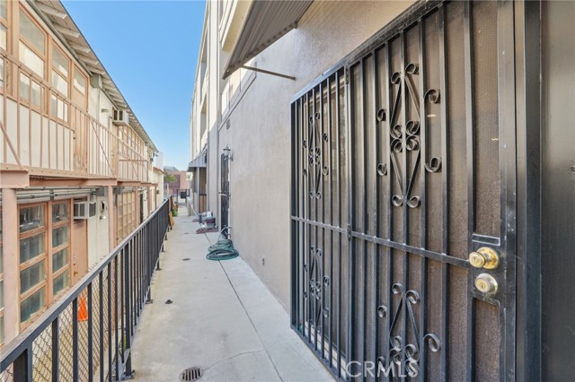 Detail Gallery Image 27 of 32 For 320 E Spruce, Inglewood,  CA 90301 - 2 Beds | 2 Baths