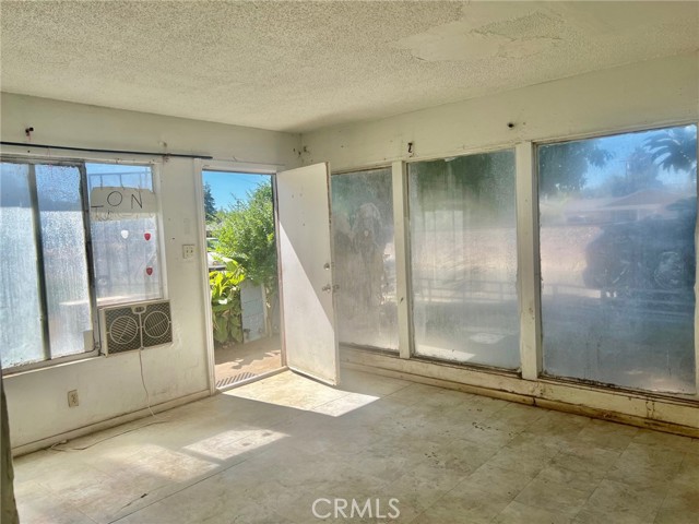 Detail Gallery Image 3 of 22 For 1017 W Santa Fe Ave, Merced,  CA 95340 - 2 Beds | 1 Baths