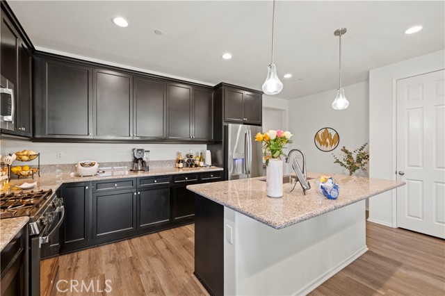 5025 W Avenue J6, Lancaster CA: https://media.crmls.org/medias/203cca8a-3932-4cbb-8fd4-a0c67d910386.jpg