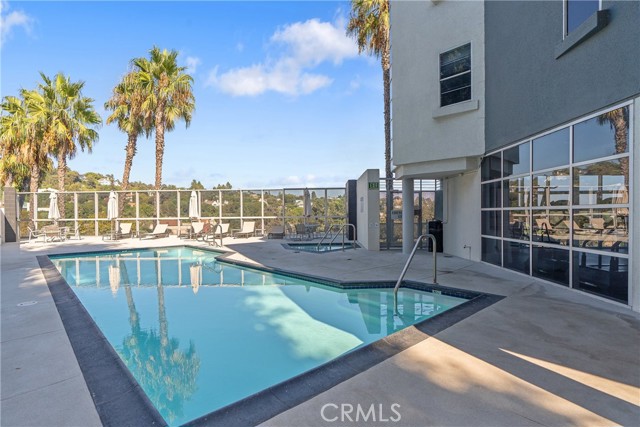 171 N Church Lane, Los Angeles CA: https://media.crmls.org/medias/203d271f-4e69-4c2c-bacd-d75f099566f3.jpg