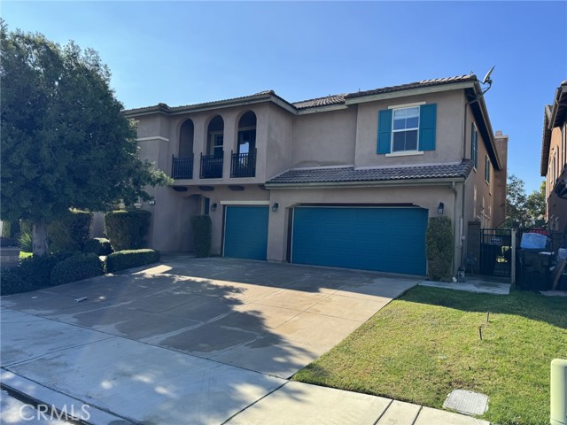 7611 Stonegate Dr, Eastvale, CA 92880