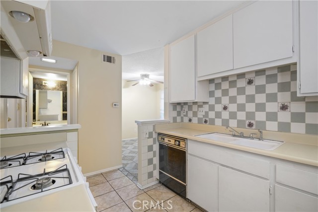 Detail Gallery Image 7 of 23 For 1650 S Campus, Ontario,  CA 91761 - 2 Beds | 2/1 Baths