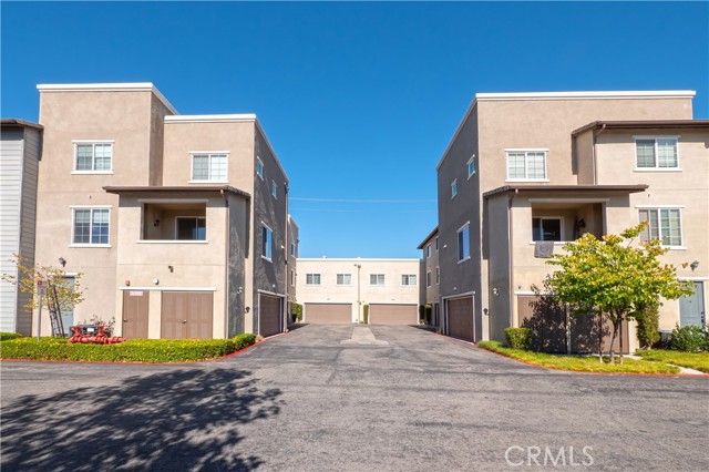 Detail Gallery Image 7 of 22 For 1150 Newberry, Claremont,  CA 91711 - 2 Beds | 3 Baths