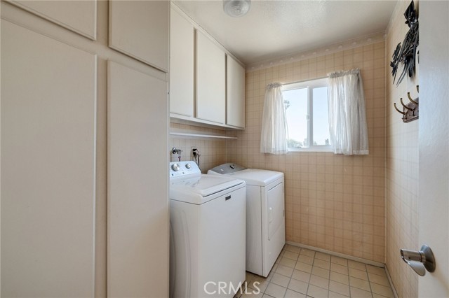 Detail Gallery Image 37 of 41 For 619 N Guadalupe #4,  Redondo Beach,  CA 90277 - 3 Beds | 2/1 Baths