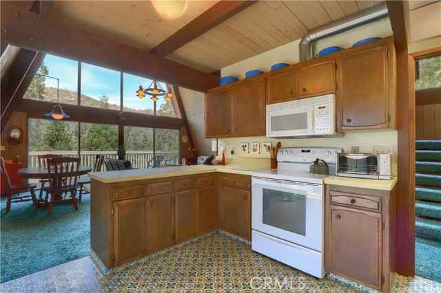 Detail Gallery Image 5 of 52 For 60027 Cascadel Dr, North Fork,  CA 93643 - 3 Beds | 2 Baths