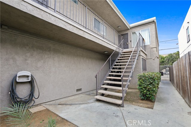 525 Linden Avenue, Long Beach, California 90802, ,Multi-Family,For Sale,Linden,PW24201233