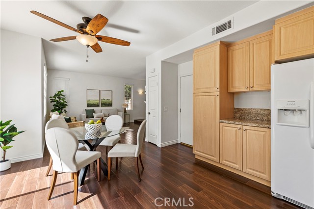 27139 Saddlepeak Trail, Valencia CA: https://media.crmls.org/medias/2040db1d-bda2-4517-8d84-efca65b9f093.jpg