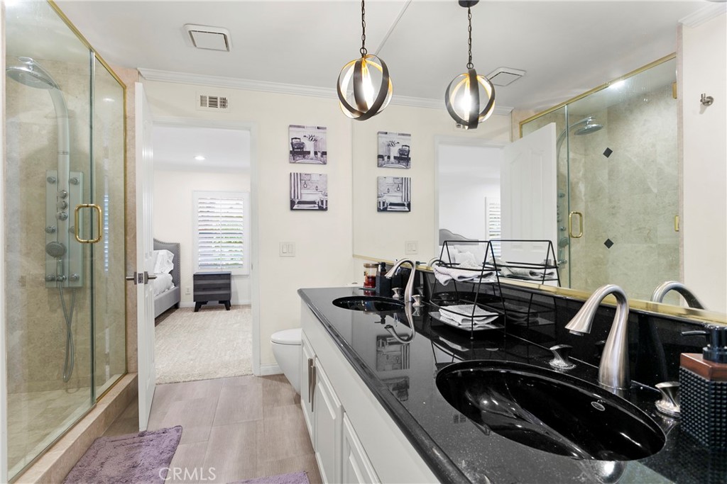 2040fc93 B7e7 462f 897b 01aad81d9f70