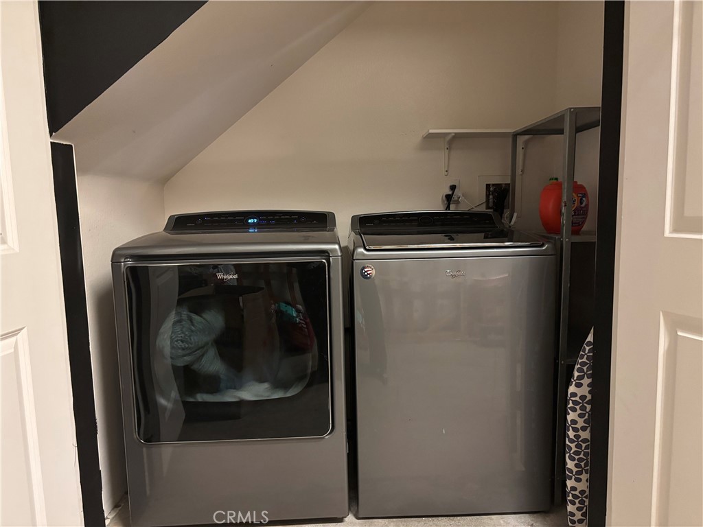 https://media.crmls.org/medias/20417713-4d31-49f2-a322-16c75f8dc641.jpg?preset=X-Large