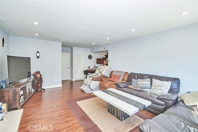 Detail Gallery Image 7 of 47 For 8052 Ainsworth Ln, La Palma,  CA 90623 - 4 Beds | 2/1 Baths