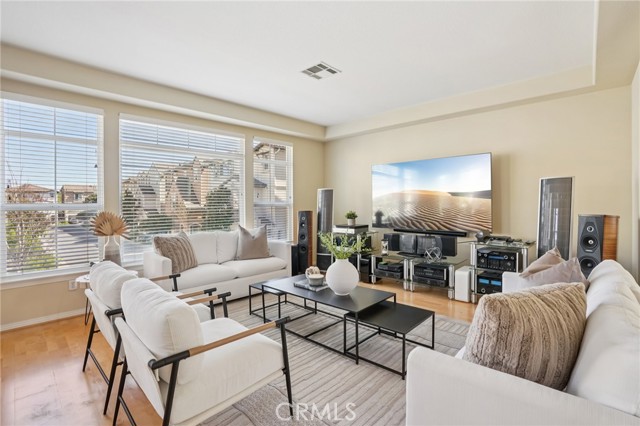 Detail Gallery Image 6 of 50 For 2889 Plaza Del Amo #405,  Torrance,  CA 90503 - 3 Beds | 2/1 Baths