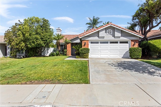 Detail Gallery Image 3 of 32 For 19934 Windwood, Riverside,  CA 92508 - 3 Beds | 2 Baths