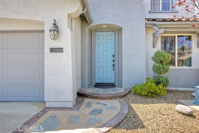 Detail Gallery Image 5 of 57 For 32839 Tiempo Cir, Temecula,  CA 92592 - 4 Beds | 2/1 Baths