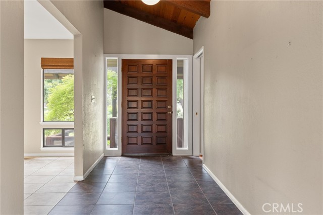 55 Roseanna Court, Chico CA: https://media.crmls.org/medias/204288ca-ba0a-4b7f-9d28-ff15a1f9b971.jpg