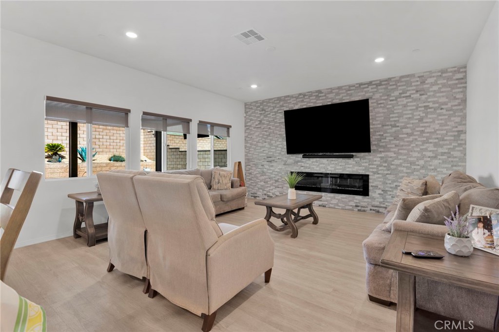 MLS #HD26200855 image #14
