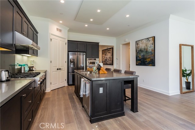 Detail Gallery Image 8 of 51 For 108 Hargrove, Irvine,  CA 92620 - 4 Beds | 2/1 Baths