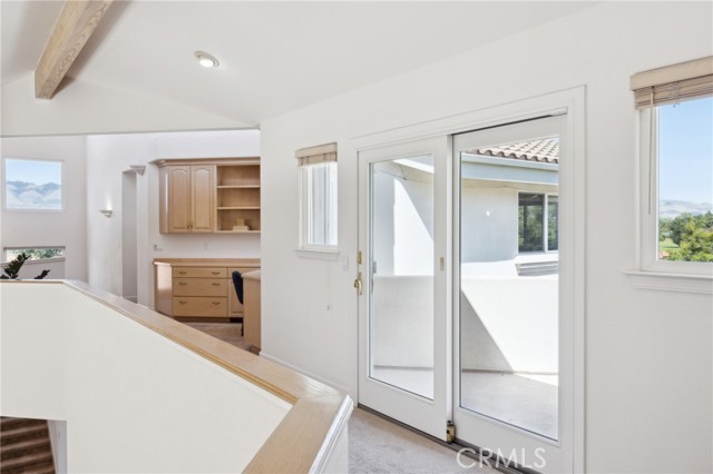 993 Las Palmas Way, San Luis Obispo CA: https://media.crmls.org/medias/2043e2e3-6ea2-464e-b410-f95e745b2069.jpg