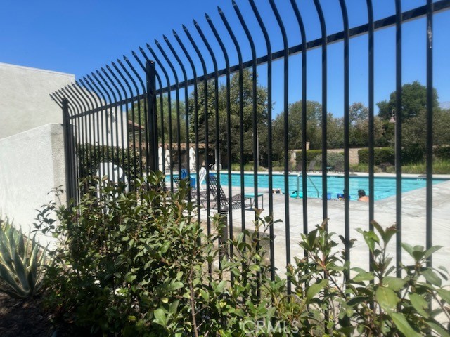 Detail Gallery Image 5 of 28 For 3028 E via Fiano, Ontario,  CA 91764 - 3 Beds | 2/1 Baths