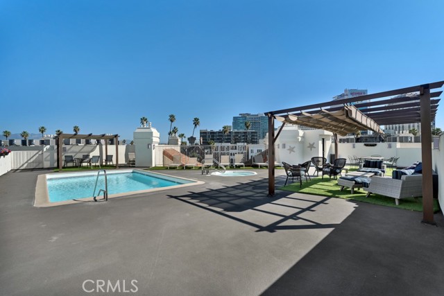 Detail Gallery Image 20 of 27 For 620 S Gramercy #338,  Los Angeles,  CA 90005 - 2 Beds | 2 Baths