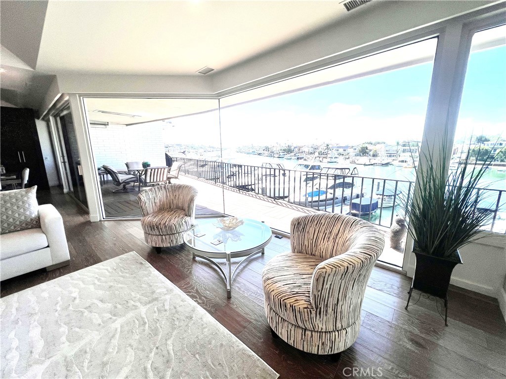 2044b9d0 377a 4ee0 A768 0db095645fbb