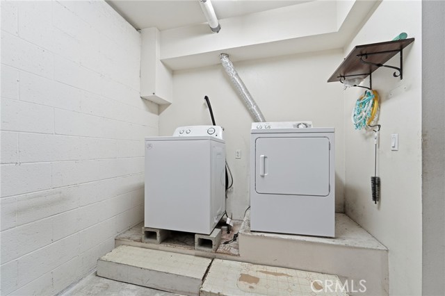 Detail Gallery Image 18 of 21 For 16008 La Salle Ave #11,  Gardena,  CA 90247 - 3 Beds | 3 Baths