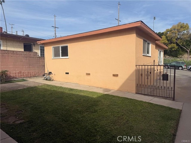 Detail Gallery Image 13 of 15 For 935 937 W 17th, San Pedro,  CA 90731 - 4 Beds | 2 Baths